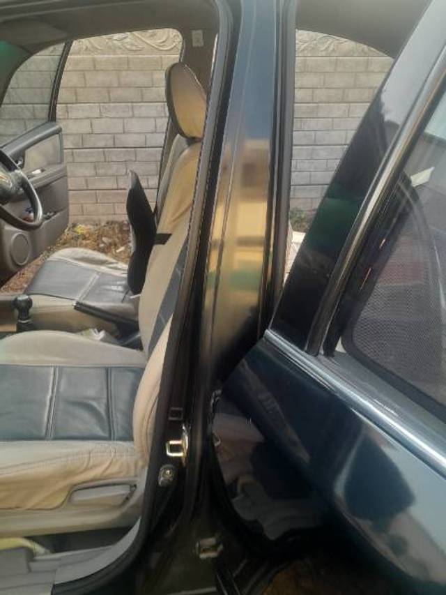 https://images10.gaadi.com/usedgaadi-sellcar/UsedCar/e509858ca/dace6f40-0cb0-475a-b34d-29fea15674f9.jpg?imwidth=6402