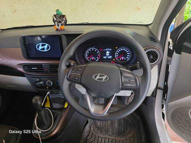 https://images10.gaadi.com/usedgaadi-sellcar/UsedCar/e50995a1a/3bfe38b0-4fb0-46d7-aaa1-7a3a21f53506.jpg?imwidth=6402