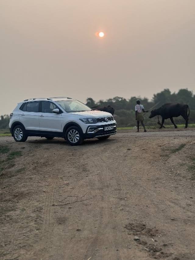 https://images10.gaadi.com/usedgaadi-sellcar/UsedCar/e509ab2ea/5d23794d-24e7-47b8-9998-679582def26a.jpeg?imwidth=6400