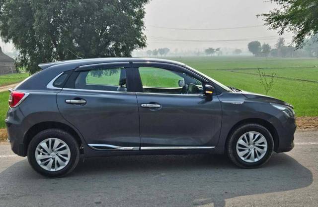 https://images10.gaadi.com/usedgaadi-sellcar/UsedCar/e509b93da/852c34cc-db42-4f77-a735-5c5893b2b390.jpeg?imwidth=6401