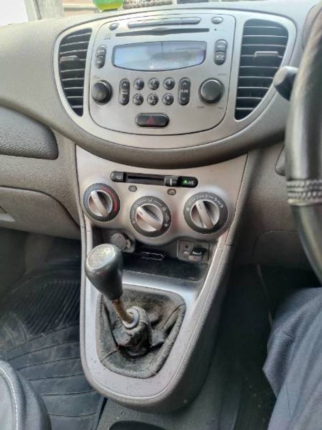 https://images10.gaadi.com/usedgaadi-sellcar/UsedCar/e509e1ada/b37a926c-d49d-45b8-a845-e7d80337fe60.jpg?imwidth=6402