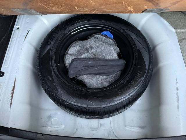 https://images10.gaadi.com/usedgaadi-sellcar/UsedCar/e509f624a/5f600ceb-5792-4d26-ba07-5dd4708d6373.jpeg?imwidth=6402