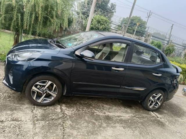 https://images10.gaadi.com/usedgaadi-sellcar/UsedCar/e50a751aa/e3fe16bc-0438-4969-89d9-cae54083503c.jpg?imwidth=6401