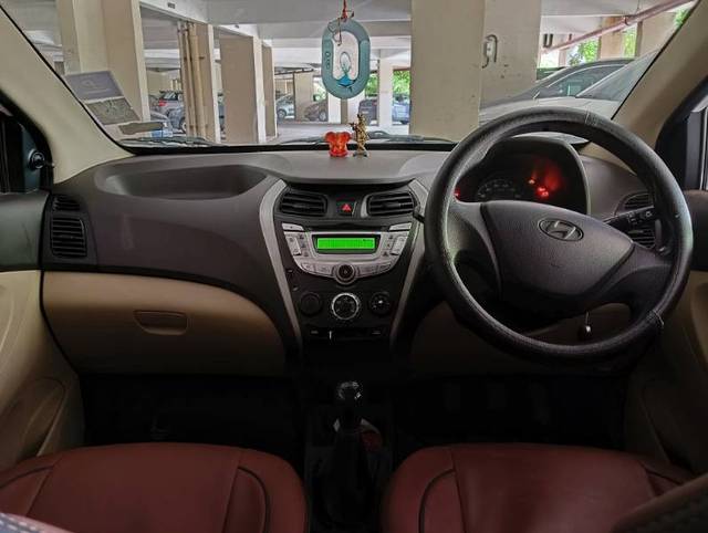 https://images10.gaadi.com/usedgaadi-sellcar/UsedCar/e50b8c8fa/422adffc-6860-4b07-9244-99a4b49d4825.jpg?imwidth=6402