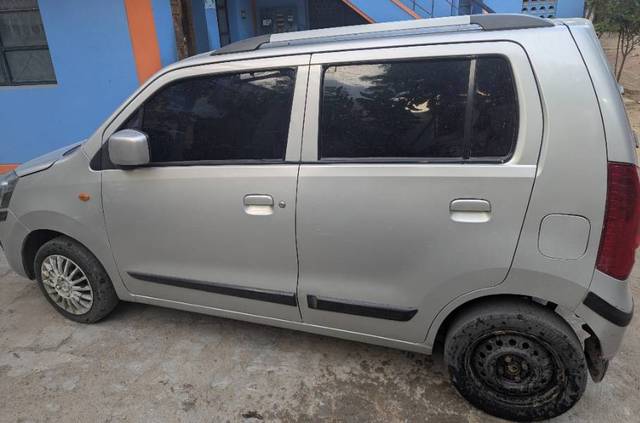 https://images10.gaadi.com/usedgaadi-sellcar/UsedCar/e50be2a5a/e066cccd-b561-4655-bc58-5770310b1ca7.jpg?imwidth=6401
