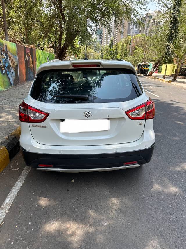 https://images10.gaadi.com/usedgaadi-sellcar/UsedCar/e50c5350a/0b0e9a0c-c7af-40c1-8ff7-c19716e74d77.jpeg?imwidth=6401