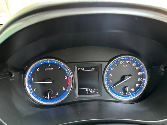https://images10.gaadi.com/usedgaadi-sellcar/UsedCar/e50c5350a/e4c5ab3d-d9d4-41ac-baba-9c97bce3dbcf.jpeg?imwidth=6402
