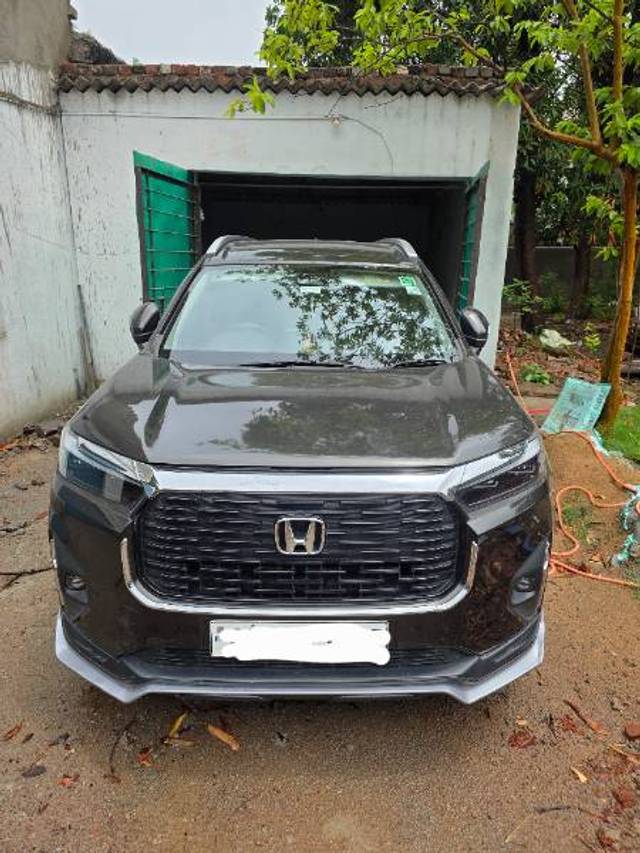 https://images10.gaadi.com/usedgaadi-sellcar/UsedCar/e50d0a35a/da751d61-7167-4c3d-9682-9cc329d6b634.jpg?imwidth=6400