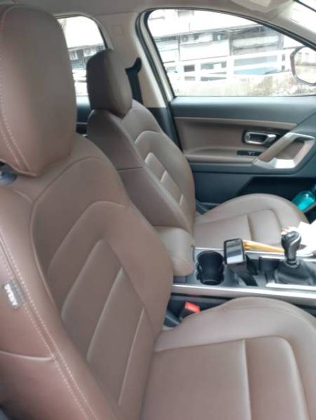 https://images10.gaadi.com/usedgaadi-sellcar/UsedCar/e50d1295a/06b00af6-1870-4dbd-8fb6-9342e2d91bef.jpg?imwidth=6402