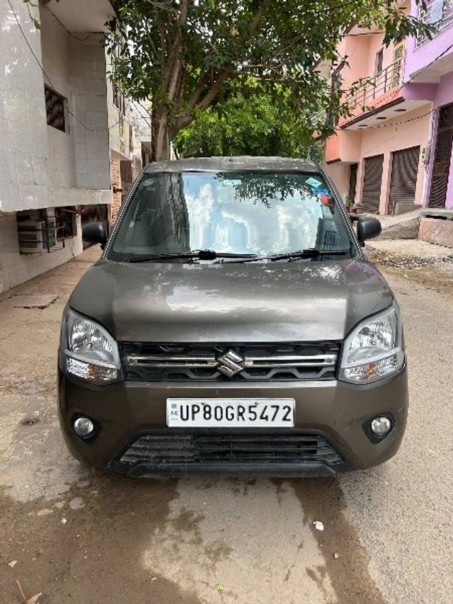 https://images10.gaadi.com/usedgaadi-sellcar/UsedCar/e50d3d6fa/12d96b34-5424-4168-a95e-94b2e287421d.jpeg?imwidth=6400
