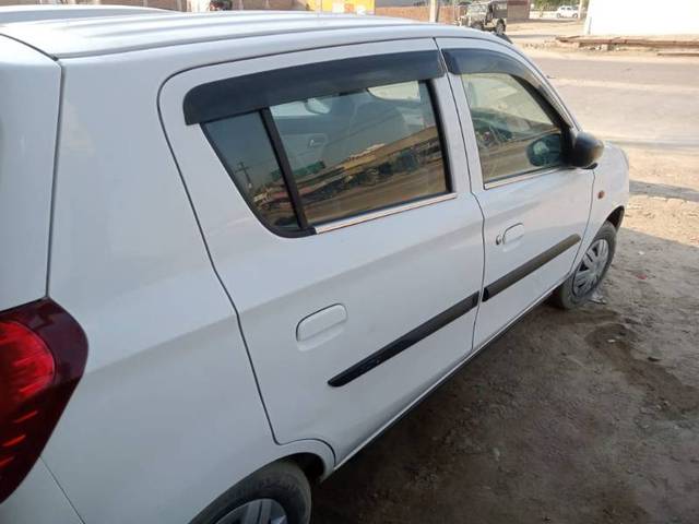 https://images10.gaadi.com/usedgaadi-sellcar/UsedCar/e50d5098a/41ce2a15-af86-4d89-a6ef-03264f8fa428.jpg?imwidth=6401