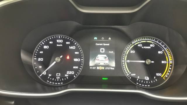 https://images10.gaadi.com/usedgaadi-sellcar/UsedCar/e50d9ccaa/c0e209e2-dbfd-4125-b323-2ec6b3bbea0e.jpeg?imwidth=6401