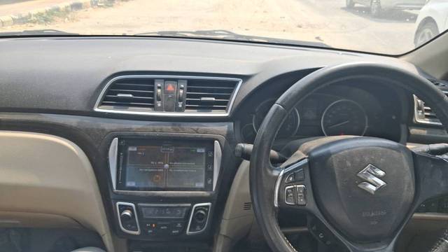 https://images10.gaadi.com/usedgaadi-sellcar/UsedCar/e50e3282a/db743c4a-a60f-4ff8-ab21-03c53fcd1d34.jpg?imwidth=6401