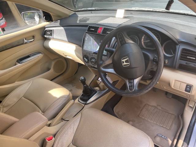 https://images10.gaadi.com/usedgaadi-sellcar/UsedCar/e50e4180a/22034745-bacb-42be-9b73-f849c9112c19.jpeg?imwidth=6402