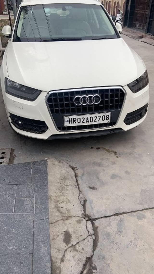 https://images10.gaadi.com/usedgaadi-sellcar/UsedCar/e50e4ae8a/88855a82-3a64-4086-8592-4027cb0ab926.jpeg?imwidth=6400