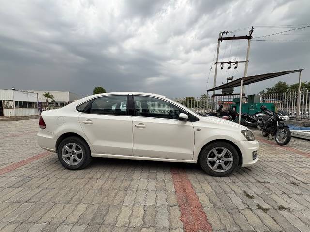 https://images10.gaadi.com/usedgaadi-sellcar/UsedCar/e50e509ea/a8d46a4c-5eb8-42b4-9e82-9da322d0323b.jpeg?imwidth=6401
