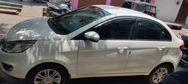 https://images10.gaadi.com/usedgaadi-sellcar/UsedCar/e50e5958a/6ad20d83-42c6-4e3d-bec7-c9cc7a9a716c.jpg?imwidth=6400