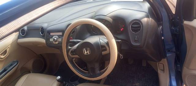 https://images10.gaadi.com/usedgaadi-sellcar/UsedCar/e50e6ddca/fb687716-734a-4a6b-afb8-a3795d251c7e.jpg?imwidth=6400