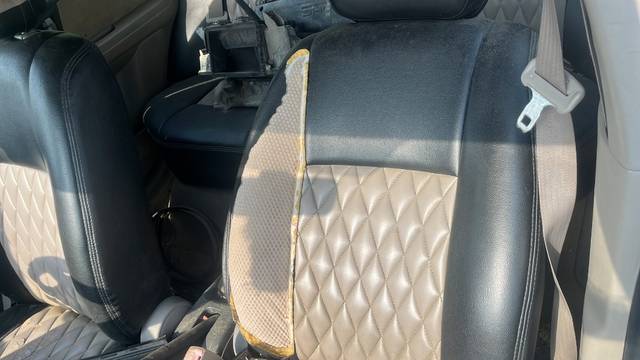 https://images10.gaadi.com/usedgaadi-sellcar/UsedCar/e50e6fb8a/00ea1c23-6f17-482d-bb7d-31a7988705b8.jpeg?imwidth=6401