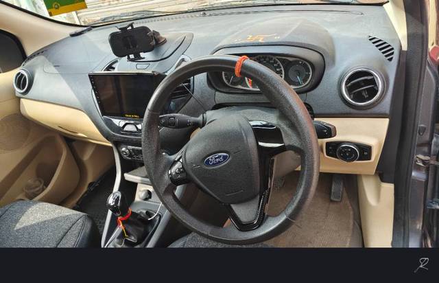 https://images10.gaadi.com/usedgaadi-sellcar/UsedCar/e50ebc2ca/a5d4e57f-a331-4953-835c-be51631d64bd.jpg?imwidth=6400