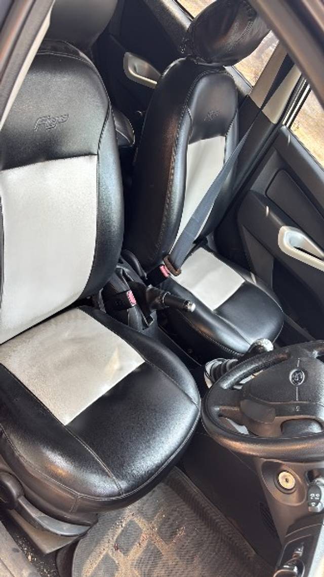 https://images10.gaadi.com/usedgaadi-sellcar/UsedCar/e50f586ea/86336911-ebdb-4ae9-b496-00e83a03a07a.jpeg?imwidth=6402