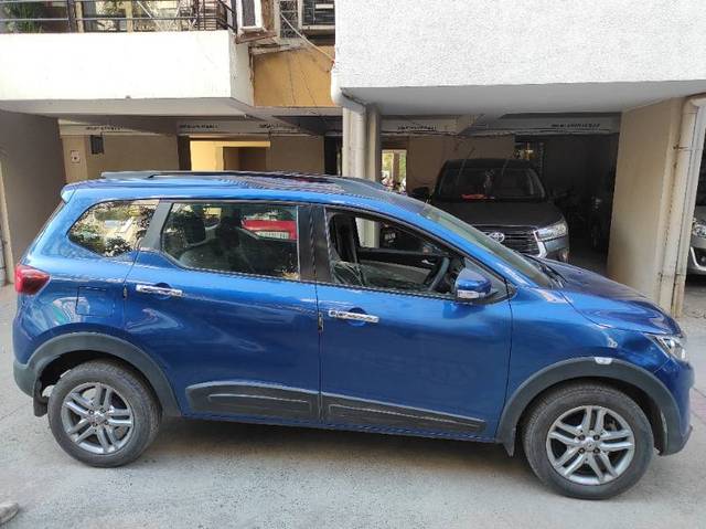 https://images10.gaadi.com/usedgaadi-sellcar/UsedCar/e50fa475a/6cdd0b4b-9f9c-4b47-a66d-2eacfc5c4ded.jpg?imwidth=6401