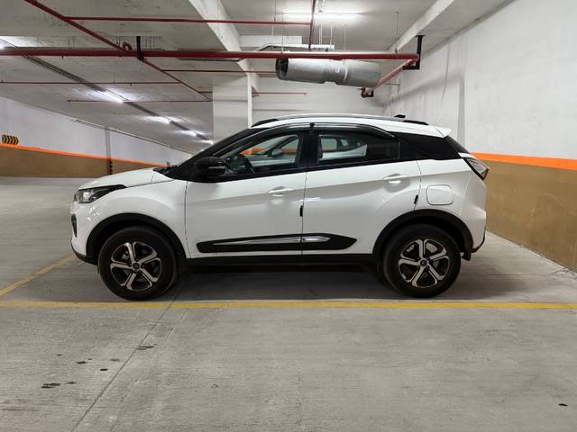 https://images10.gaadi.com/usedgaadi-sellcar/UsedCar/e50fcd56a/cf35a28d-f9eb-4213-a1c7-053e2a931482.jpeg?imwidth=6402