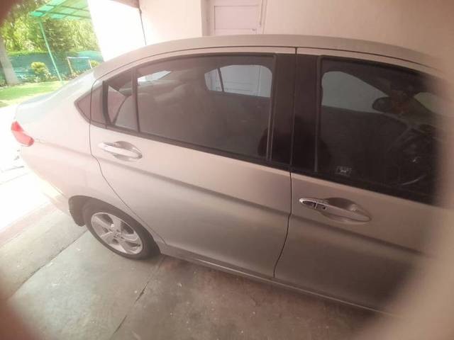https://images10.gaadi.com/usedgaadi-sellcar/UsedCar/e5104754a/2212fc9a-1f26-4239-b08f-019d5510ed0a.jpg?imwidth=6402