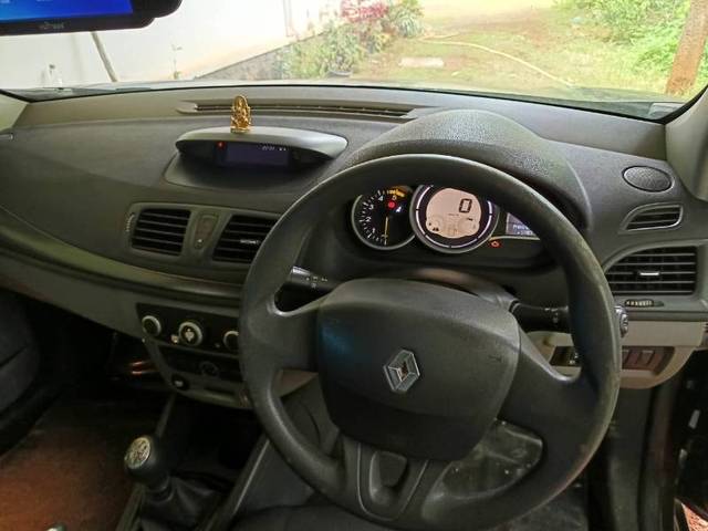 https://images10.gaadi.com/usedgaadi-sellcar/UsedCar/e510ab40a/2a730abb-3e89-4488-bda7-7c2bad7d9f04.jpg?imwidth=6402
