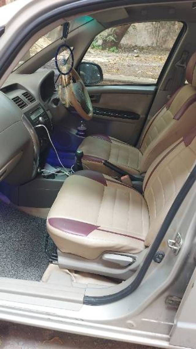 https://images10.gaadi.com/usedgaadi-sellcar/UsedCar/e510c09aa/4a5e8bf6-226b-4d04-9518-f707b6954ec6.jpeg?imwidth=6402