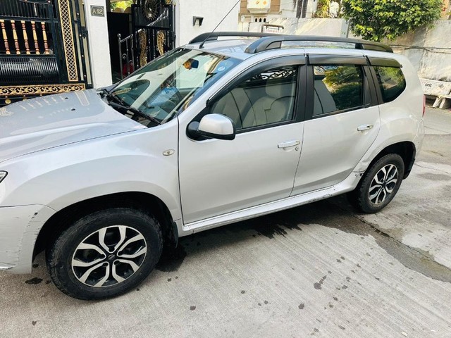 https://images10.gaadi.com/usedgaadi-sellcar/UsedCar/e5110898a/5d3b812c-d6df-4cfd-86c2-bacf50b43ca0.jpeg?imwidth=6402