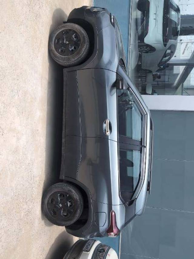 https://images10.gaadi.com/usedgaadi-sellcar/UsedCar/e5115a76a/b637c1a6-1976-488d-98eb-abeef5620879.jpg?imwidth=6401