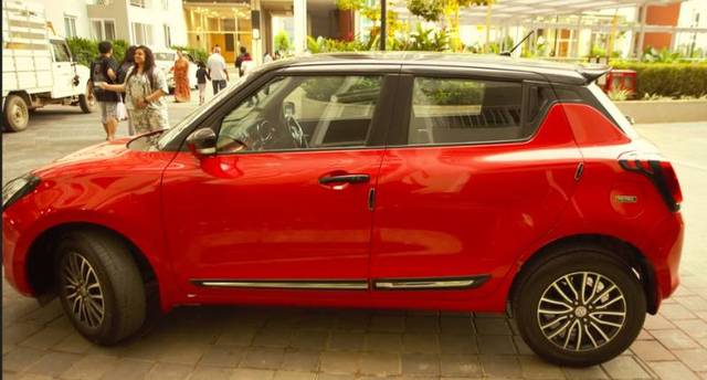 https://images10.gaadi.com/usedgaadi-sellcar/UsedCar/e5115aeaa/c281cc2b-99fd-4241-8d75-0c3833d7ed95.jpg?imwidth=6402