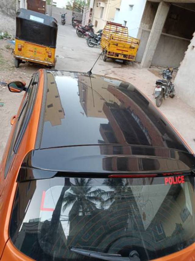 https://images10.gaadi.com/usedgaadi-sellcar/UsedCar/e51186fea/0eee29dd-a768-4463-acb2-c8ef630cdd33.jpg?imwidth=6401