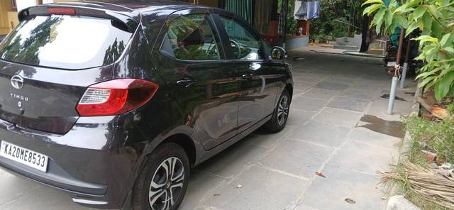 https://images10.gaadi.com/usedgaadi-sellcar/UsedCar/e511c7c3a/3d314693-7ca8-4860-baf8-75ecf5937e53.jpg?imwidth=6401