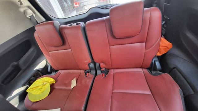https://images10.gaadi.com/usedgaadi-sellcar/UsedCar/e511e668a/660af228-275f-43ca-8e17-dd391ec1cc2f.jpg?imwidth=6402