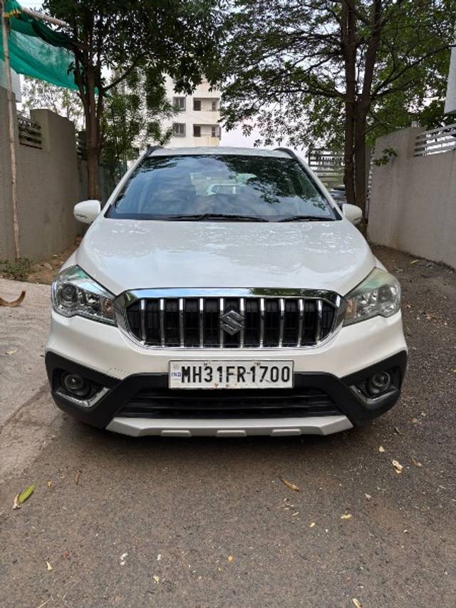 https://images10.gaadi.com/usedgaadi-sellcar/UsedCar/e5120b7fa/a8cd76ac-de0e-4e0e-bd88-cffdd56afb58.jpeg?imwidth=6400