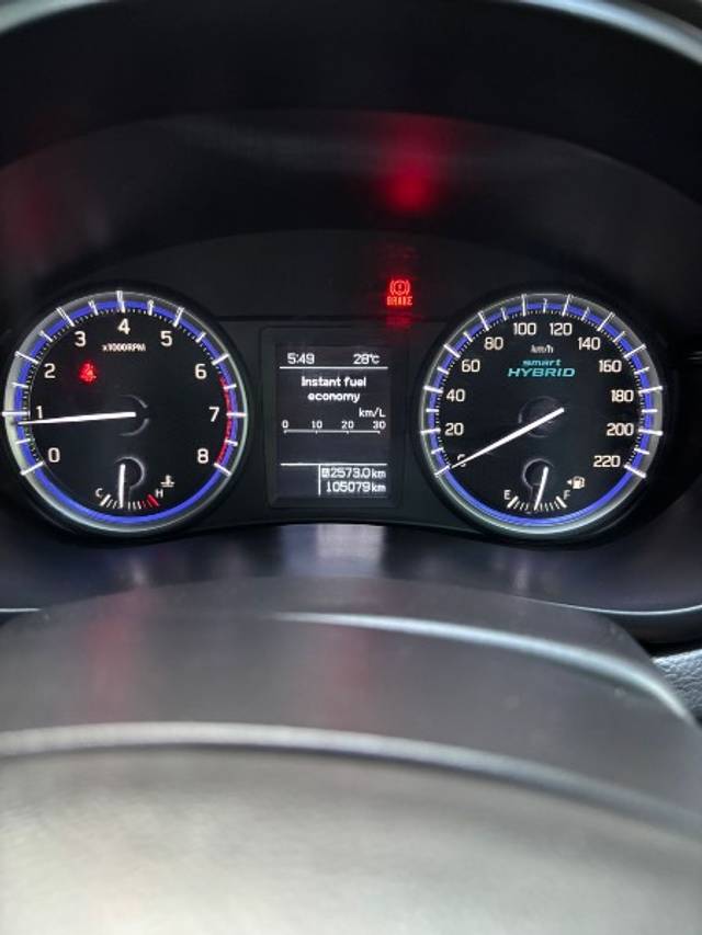 https://images10.gaadi.com/usedgaadi-sellcar/UsedCar/e5120b7fa/f8cf3db2-4c43-4a8b-b5d1-491f52845069.jpeg?imwidth=6401
