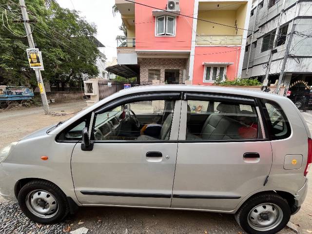 https://images10.gaadi.com/usedgaadi-sellcar/UsedCar/e51238e7a/0eed56d4-807d-4147-b884-dfdb3291ce03.jpeg?imwidth=6402