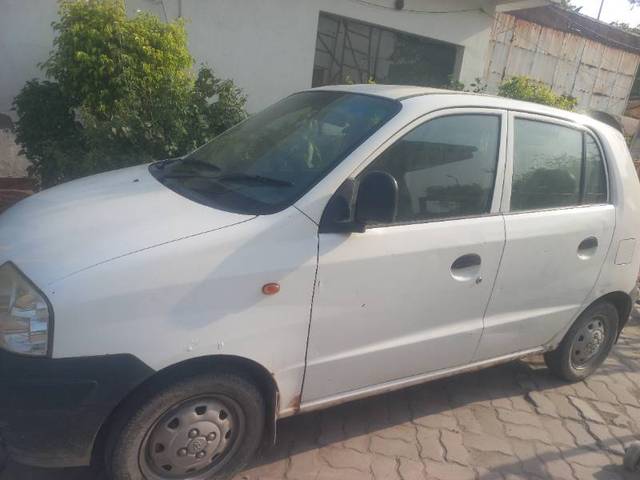 https://images10.gaadi.com/usedgaadi-sellcar/UsedCar/e512481ca/843d4cce-6e00-4f51-9fea-d53842da5f85.jpg?imwidth=6400