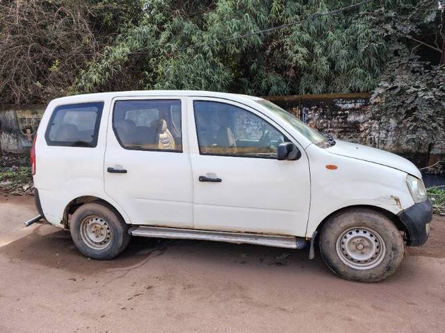 https://images10.gaadi.com/usedgaadi-sellcar/UsedCar/e5124e2e-9fb8-4211-86ea-eec2b72bc1fc/23982989-1bc2-4f59-8534-e8758e2ac42e.jpg?imwidth=6400