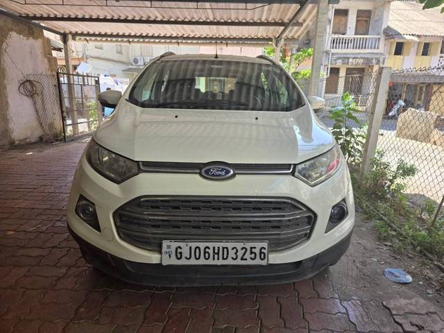 https://images10.gaadi.com/usedgaadi-sellcar/UsedCar/e512a852a/737846e4-5dcb-4e44-890a-8b03690783c9.jpeg?imwidth=6400