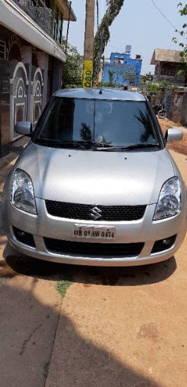 https://images10.gaadi.com/usedgaadi-sellcar/UsedCar/e5130322a/27e59d5b-3f1f-491f-b21c-dffe66b5d89e.jpg?imwidth=6400