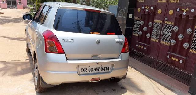 https://images10.gaadi.com/usedgaadi-sellcar/UsedCar/e5130322a/b950883b-f021-44af-b055-c8c80e31f629.jpg?imwidth=6402