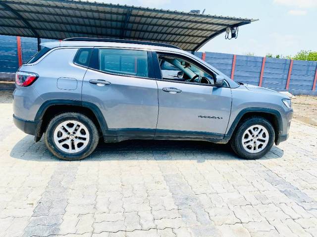 https://images10.gaadi.com/usedgaadi-sellcar/UsedCar/e5131425a/3d1e5645-2257-4080-85da-8ec73af16c47.jpeg?imwidth=6401