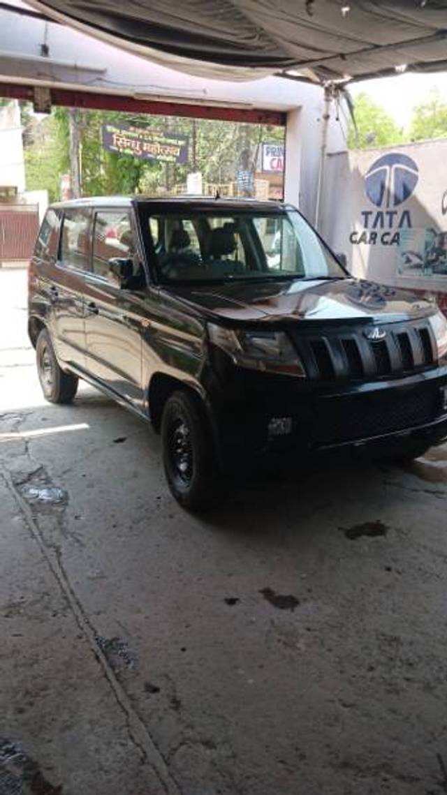 https://images10.gaadi.com/usedgaadi-sellcar/UsedCar/e5133333a/72b1187a-a98d-4931-bd93-b6938db779e8.jpg?imwidth=6400
