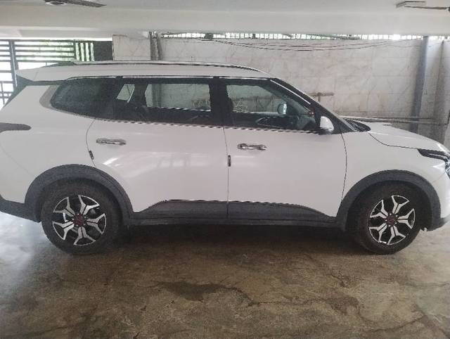 https://images10.gaadi.com/usedgaadi-sellcar/UsedCar/e5141fd7a/51c3180f-bde0-4089-ae99-1af1fd12f756.jpg?imwidth=6400