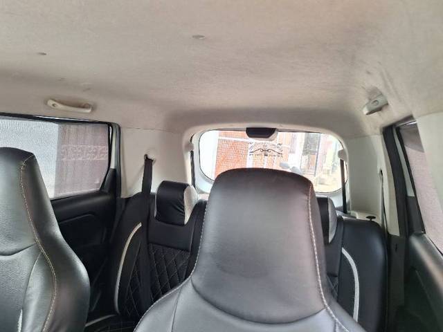 https://images10.gaadi.com/usedgaadi-sellcar/UsedCar/e5145296a/5061a9d7-fff4-46a9-acf2-9120cd3bce81.jpg?imwidth=6401