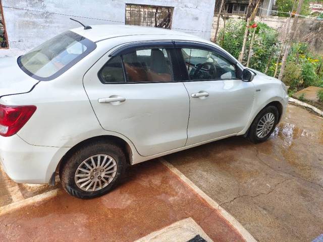 https://images10.gaadi.com/usedgaadi-sellcar/UsedCar/e514c693a/906bdaed-6b3d-4b5a-b131-fa8bb57c9a68.jpg?imwidth=6402