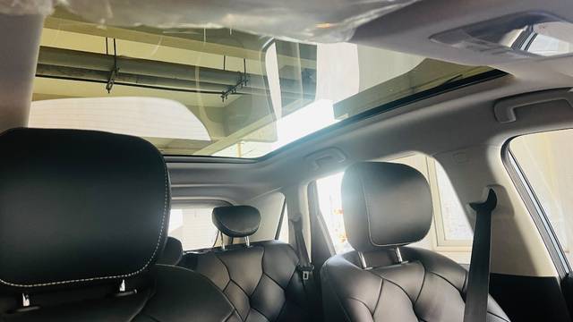 https://images10.gaadi.com/usedgaadi-sellcar/UsedCar/e514c72da/2499b869-717e-47ec-a26c-ee39f0321fac.jpeg?imwidth=6401